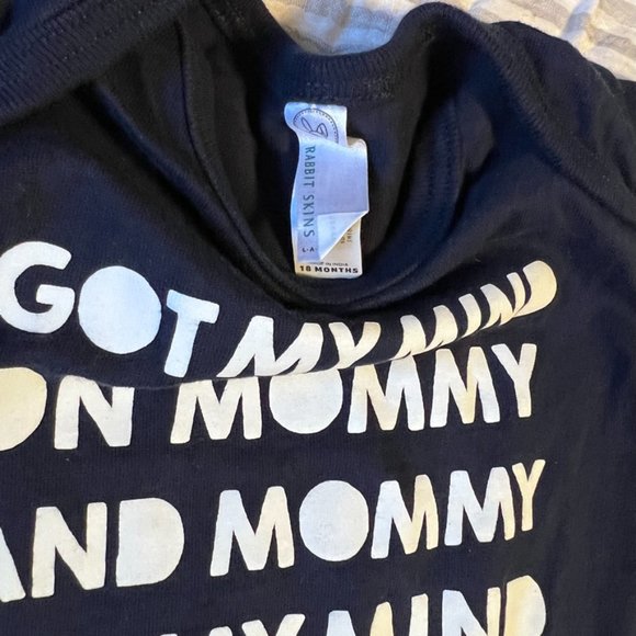 "Mommy on my Mind" Short Romper - Picture 3 of 3